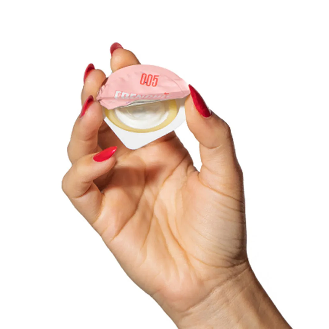 Frenchie The Beret with Hyaluronic Acid Extra-Thin Vegan Latex Condoms