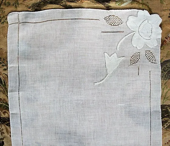 Lovely Vintage Madeira Embroidered Applique Hankie BRIDAL WEDDING HANDKERCHIEF Exquisite HandWork Special Bridal Hanky Something Old